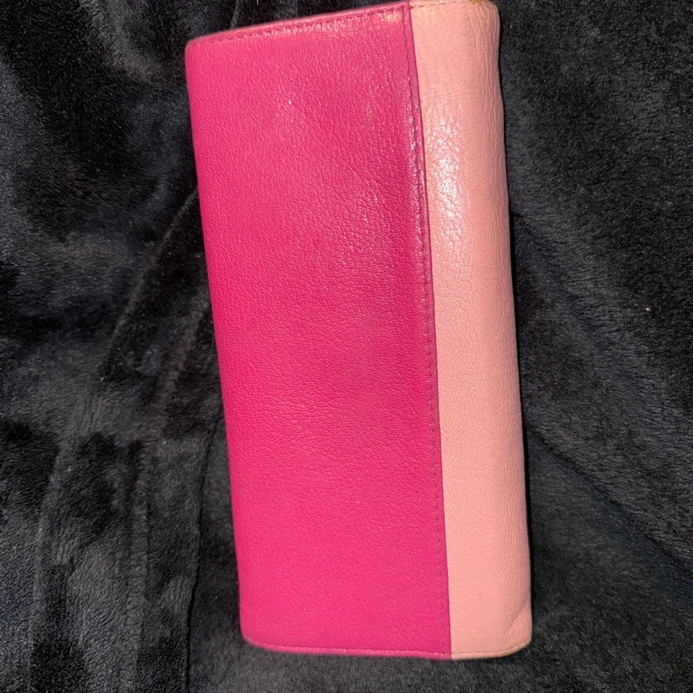 Miu Miu Pink Leather Wallet with Gold Logo - Picture 14 of 16
